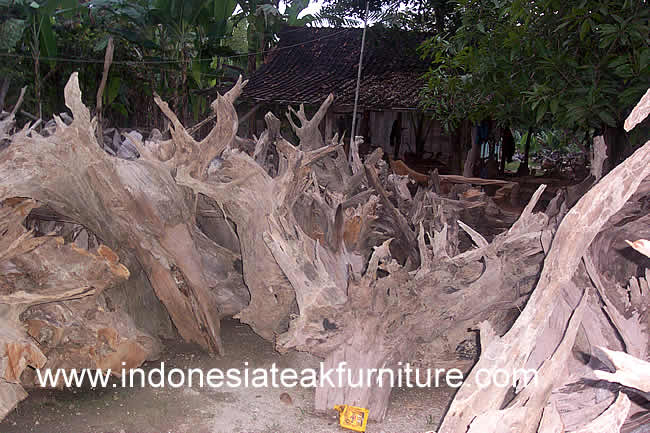 INDONESIAN OUTDOOR FURNITURE