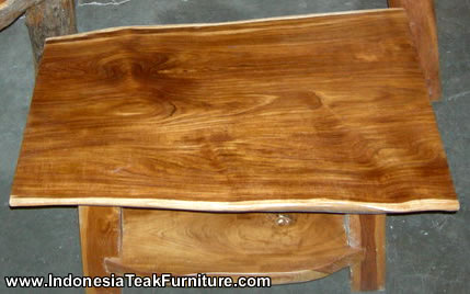 WOODEN TABLE JAVA